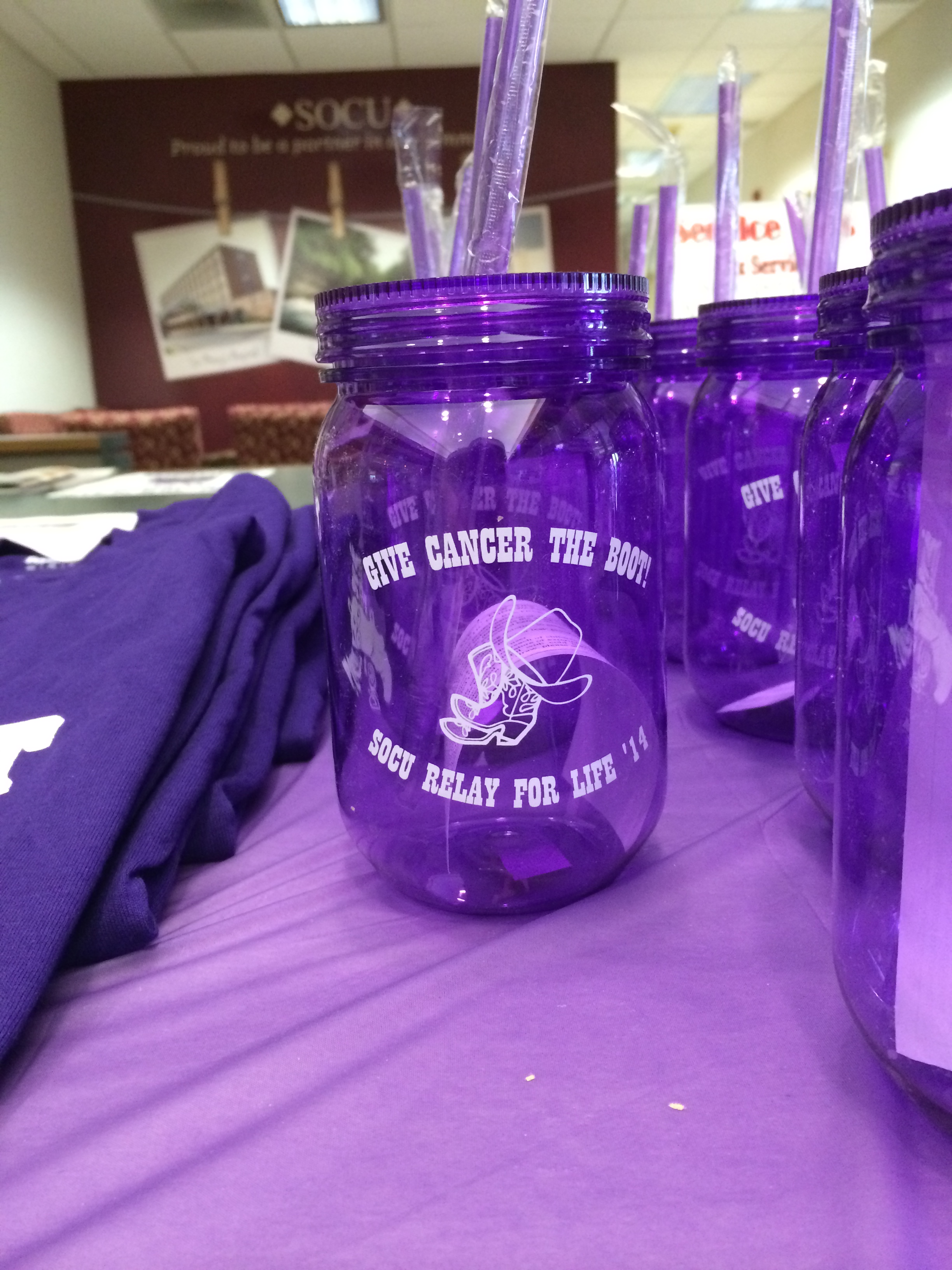 Give cancer the boot purple mug