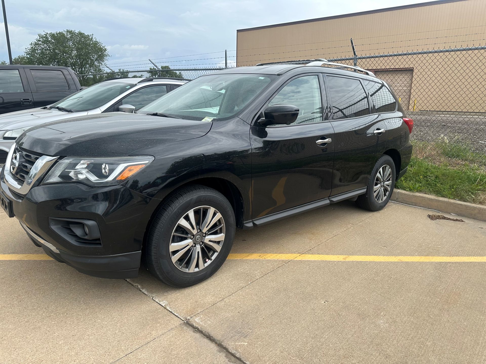 2019 Nissan Pathfinder 4x4 SL